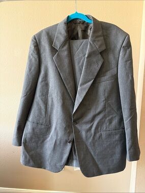 Classic Gianelli italian Gray Two-Button Suit